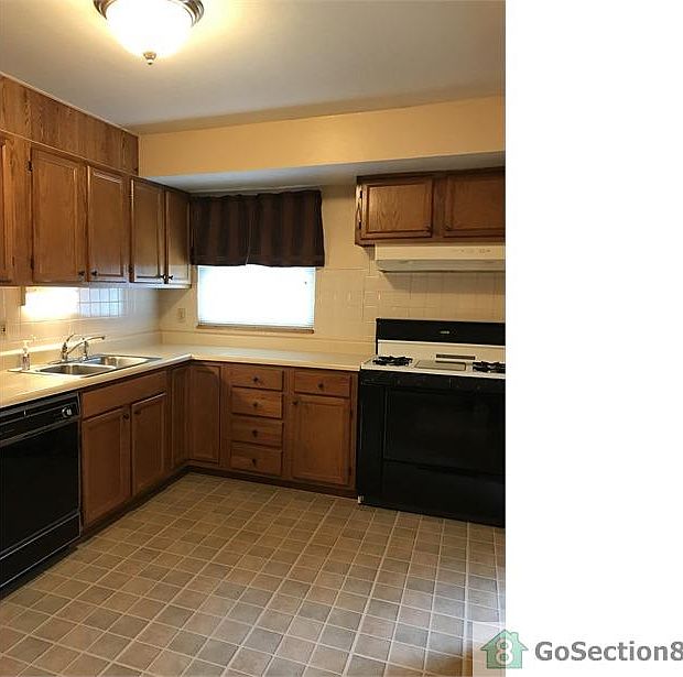 1st image of 10406 Melvich Dr