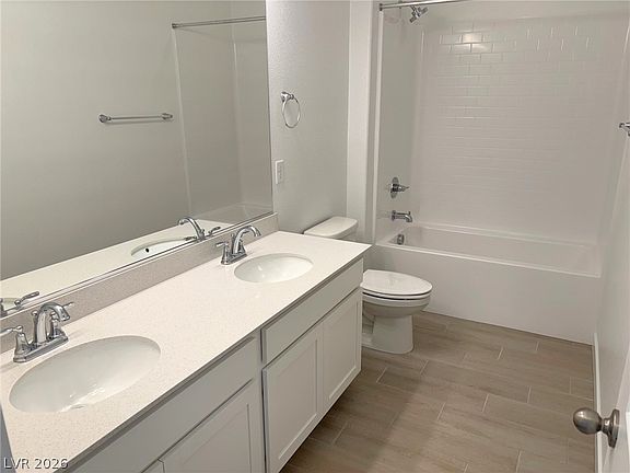 5th image of 5745 Badlands Ln