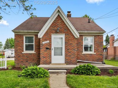 15201 Crescentwood Ave, Eastpointe, MI, 48021