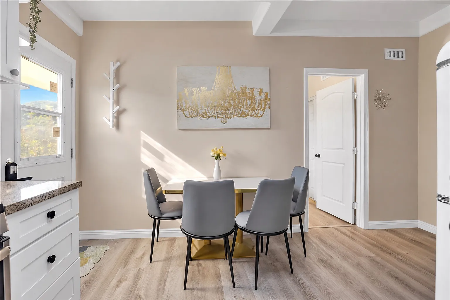 Colonial Dr, Westminster — Photo 1