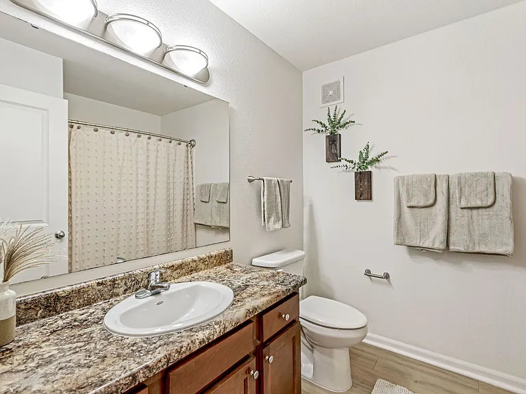Arborwood Apartments — Photo 27