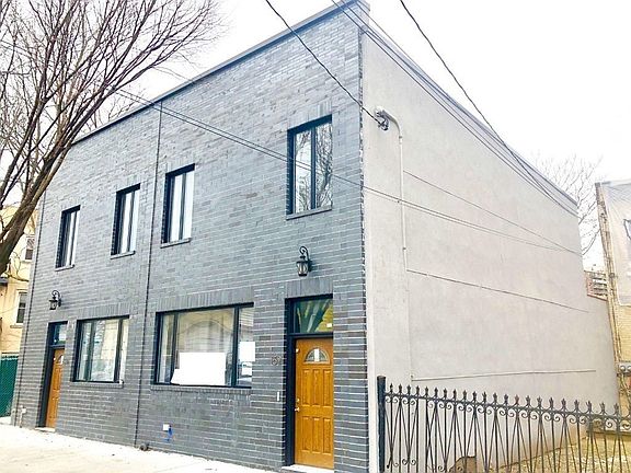 3rd image of 152 Bay 50th St