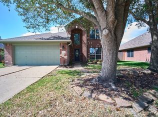 4204 Seminole Dr, Pearland, TX 77584