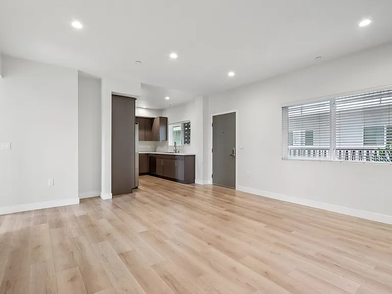 The Jordan Heights — Photo 12