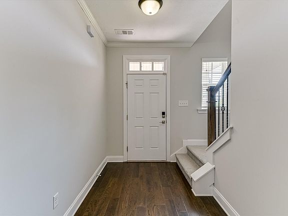 5th image of 511 Brantley Cove Cir