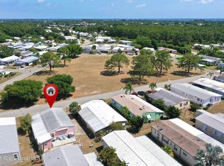 313 Avocado Dr, Barefoot Bay, FL 32976