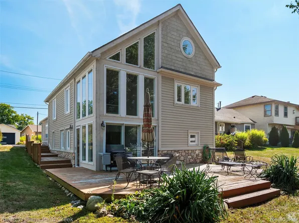 2019 Kingston White, White Lake, MI 48386