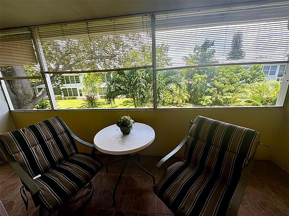 5th image of 342 Oakridge #342