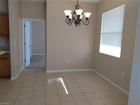 4th image of 209 NW 24th Pl