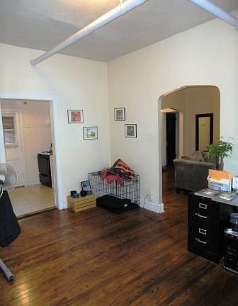4th image of 4701 N Hermitage Ave #G