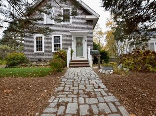 6 Barrows St, Middleboro, MA 02346