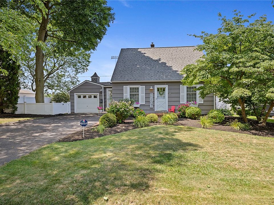 1st image of 85 Brooklawn Dr