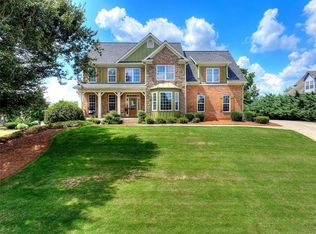 8205 Applewood Ct, Gainesville, GA 30506