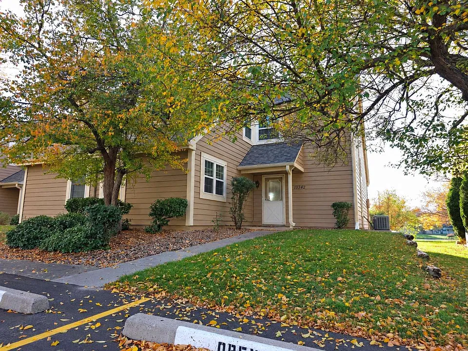 13342 E Asbury Dr