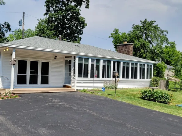 37104 N Loretto Ave, Lake Villa, IL 60046