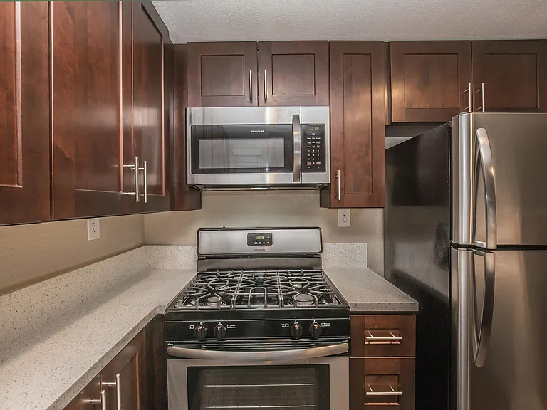 River Ridge Apartment Homes — Photo 25