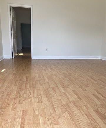 2nd image of 2234 Lapeyrouse St