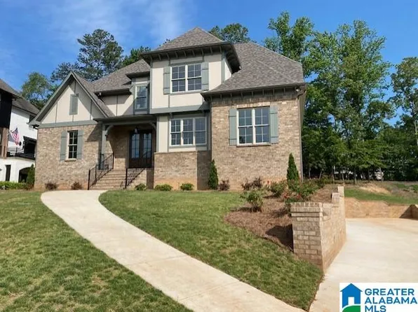 2038 Highland Village Bnd, Birmingham, AL 35242