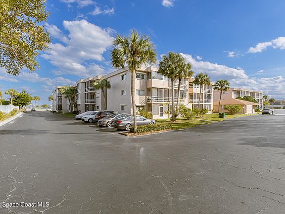 3rd image of 3150 N Harbor City Blvd APT 325