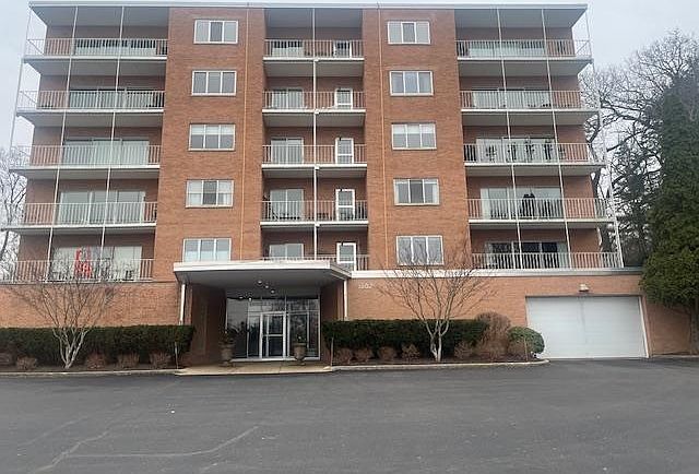 1st image of 1802 Birchwood Ln APT 23