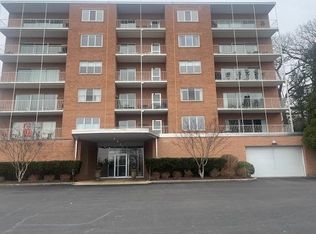 1802 Birchwood Ln APT 23, Rockford, IL