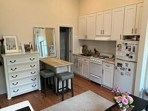 107 Chandler St #2R — Photo 2