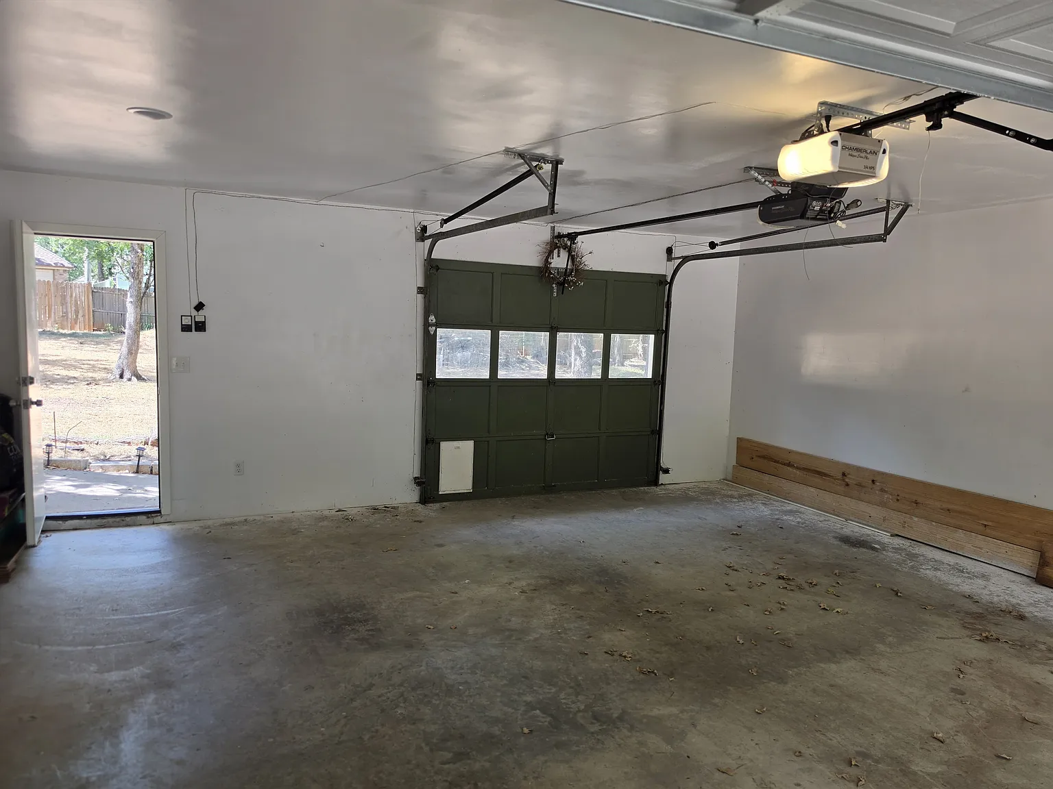 3 bed, 1650 sqft, $2,200 — Photo 4