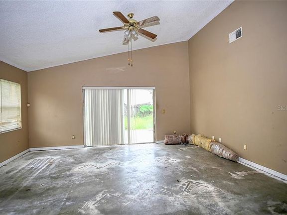 3rd image of 10233 Neversink Ct