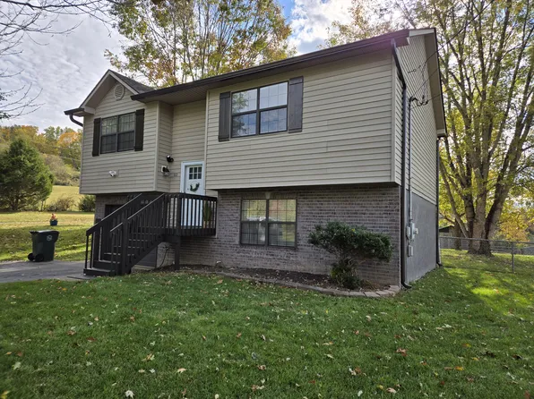 112 Kings Mountain Ct, Johnson City, TN 37604