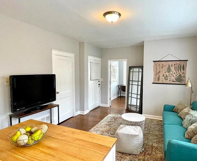 1st image of 4464 Shaw Blvd APT 1E