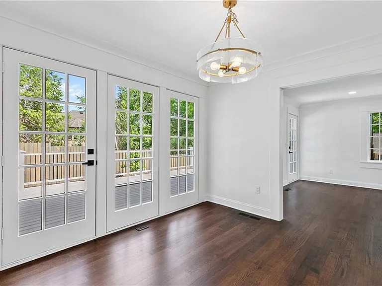 1296 Hilton Dr — Photo 20