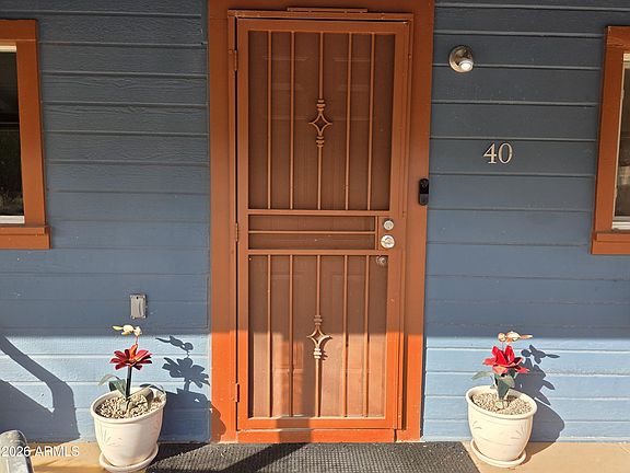 3rd image of 40 Cochise Row