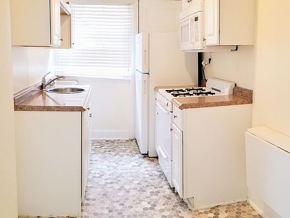 2nd image of 4619 Park Blvd #4619