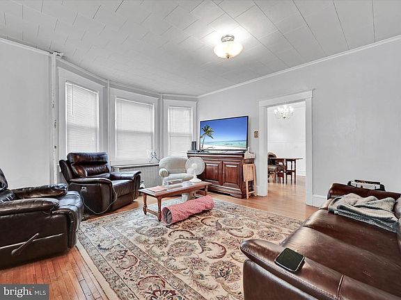5th image of 217 N 2nd St