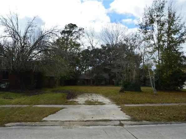 211 Bluebird Dr, Slidell, LA 70458