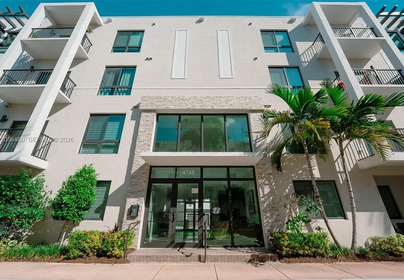 Urbana At The Residences — Photo 3