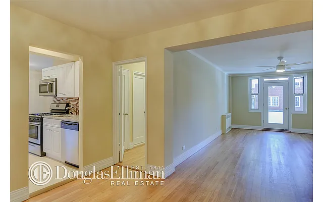 Sold by Douglas Elliman | media 27