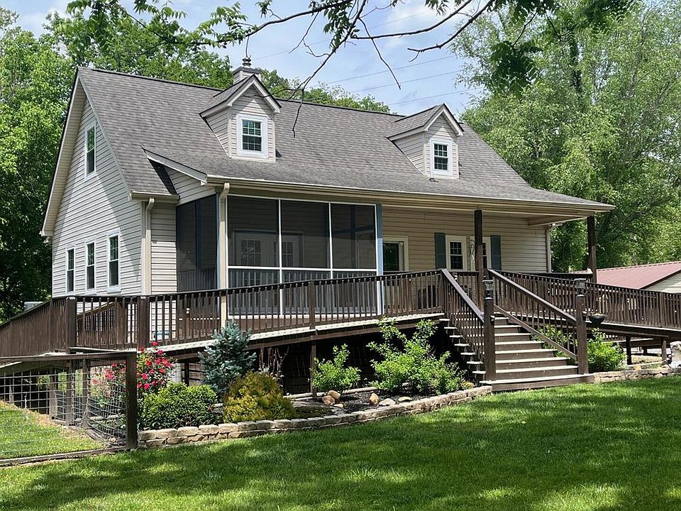 1st image of 398 Smokeford Rd