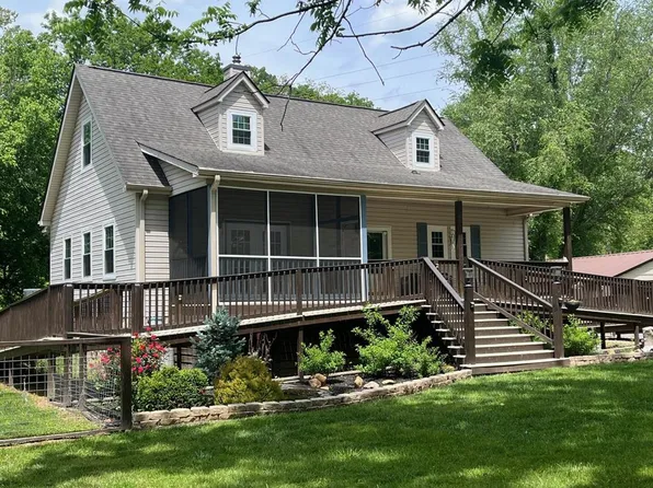 398 Smokeford Rd, Murphy, NC 28906
