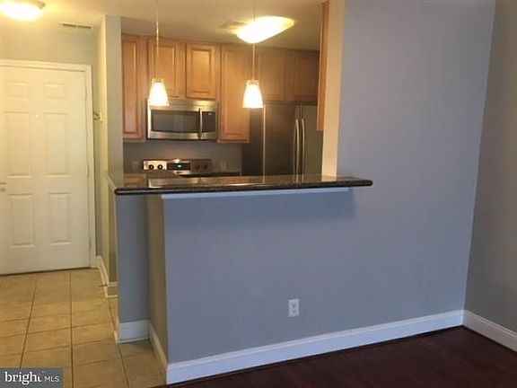 2nd image of 3175 Summit Square Dr #5-C4