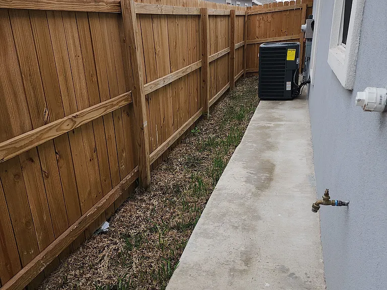 906 N Woodson Ave #1 — Photo 9