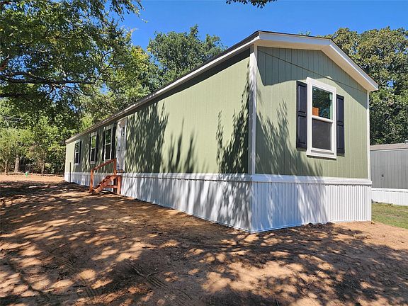 2nd image of 229 Maple Valley St