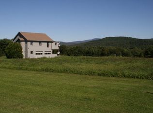 575 Stevens Rd, East Thetford, VT 05043