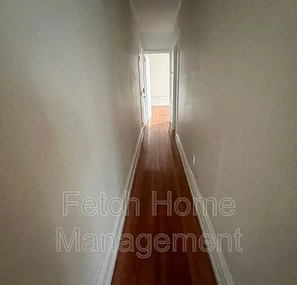 832 N 5th St #2 — Photo 4