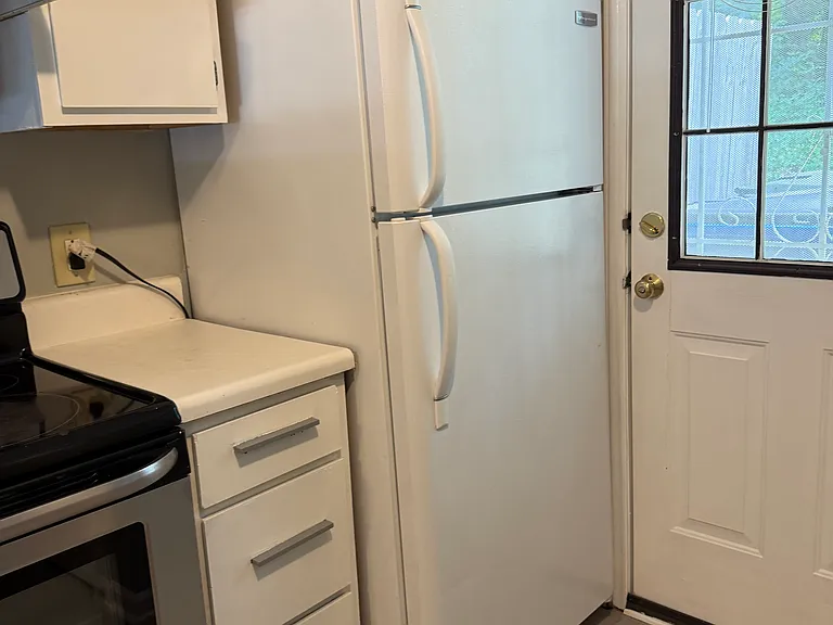 623 Carolina Ave — Photo 5