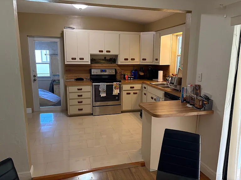 531 Oriole Ave — Photo 16