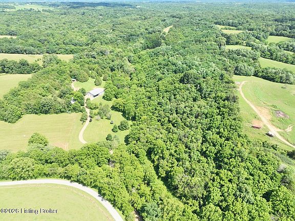 2nd image of 975 Long Run Rd