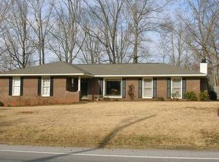 1809 Rocky Brook Rd, Opelika, AL 36801
