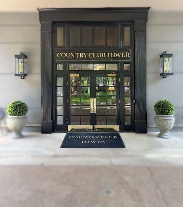 585 S Greer St APT 400