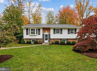 14530 Woodcrest Dr, Rockville, MD 20853